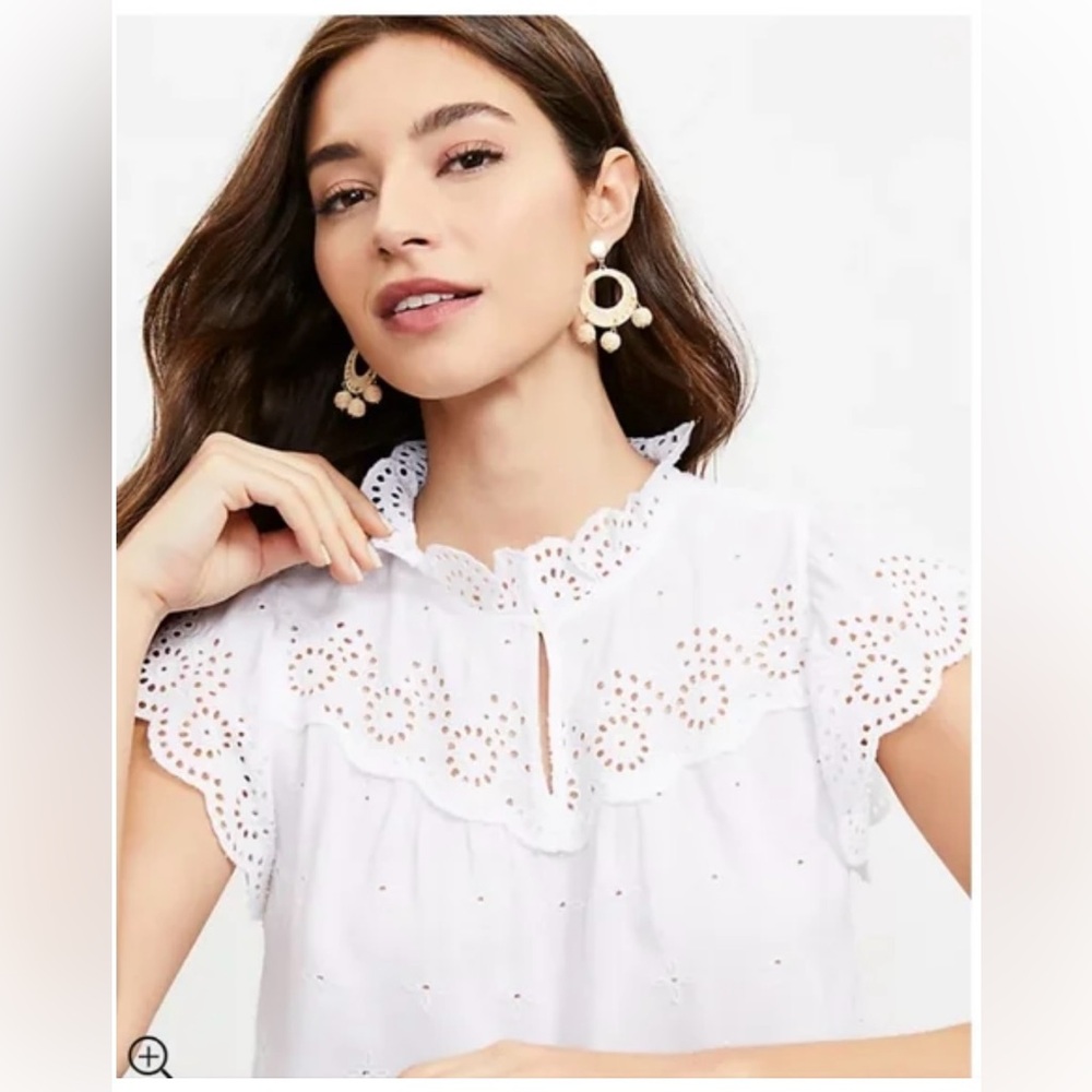 ANN TAYLOR LOFT Scalloped Eyelet Ruffle Top in White — S